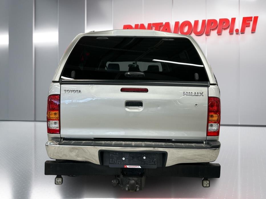 TOYOTA Hilux 2012