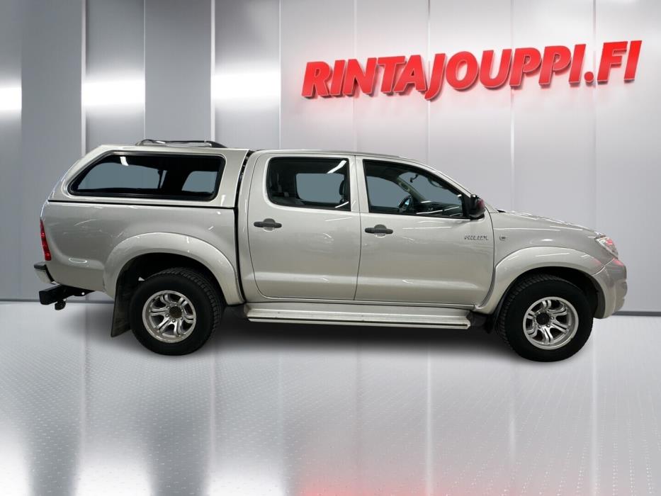 TOYOTA Hilux 2012