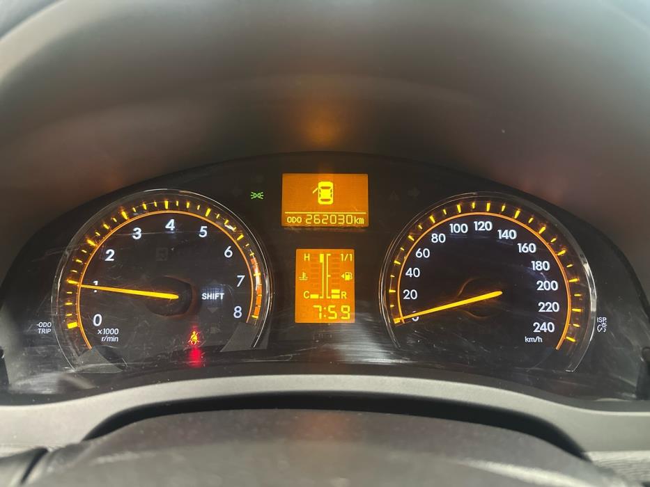TOYOTA Avensis 2010