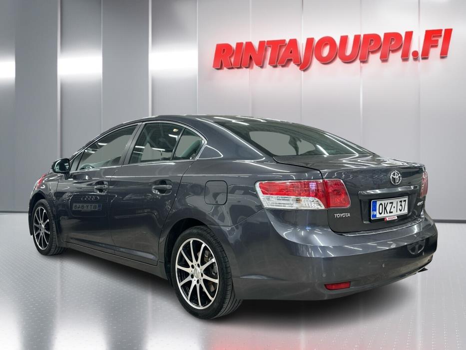 TOYOTA Avensis 2010