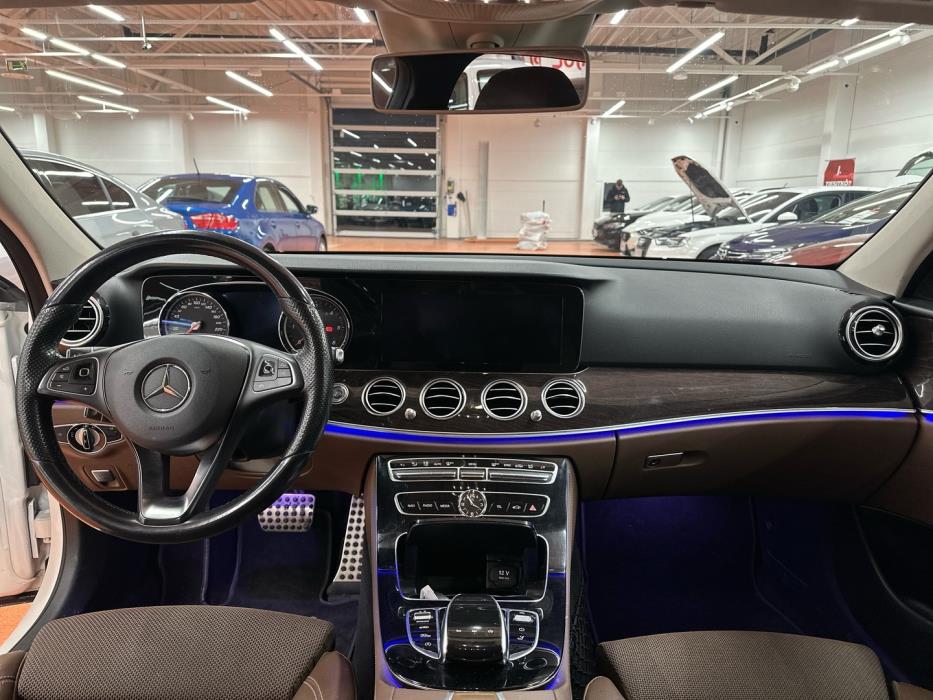 MERCEDES-BENZ E 2017