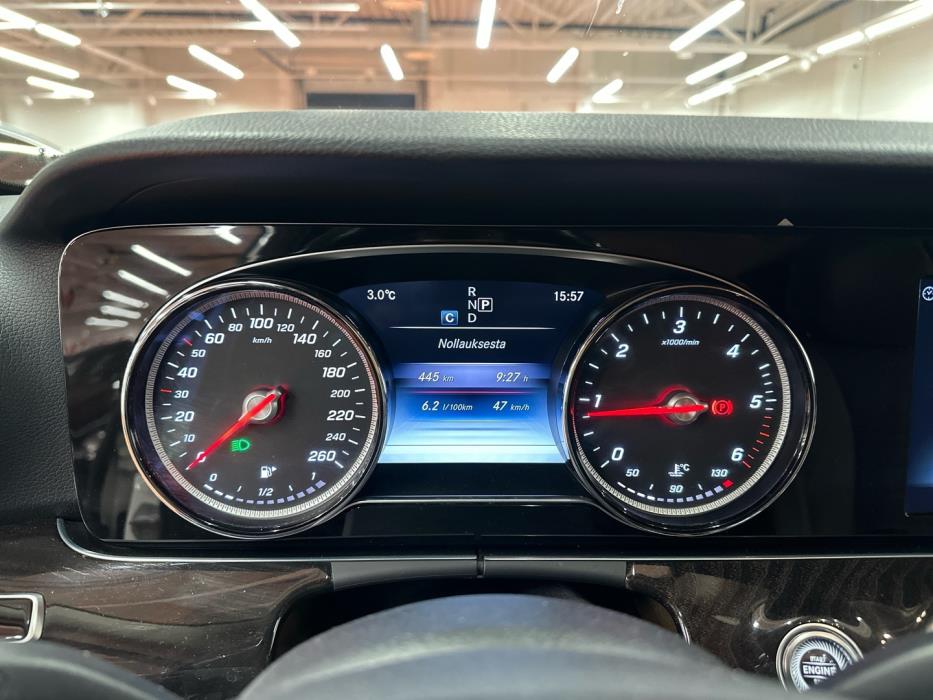 MERCEDES-BENZ E 2017