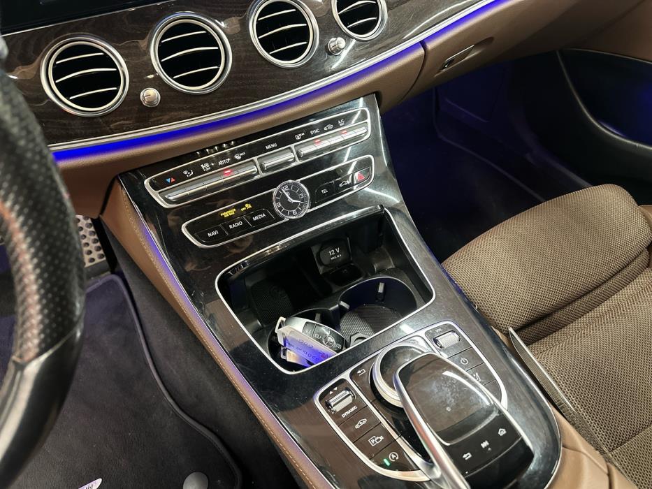 MERCEDES-BENZ E 2017