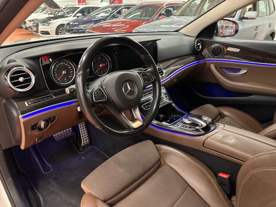 MERCEDES-BENZ E 2017