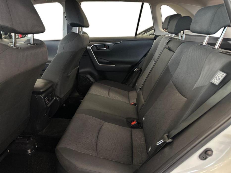 TOYOTA RAV4 2021