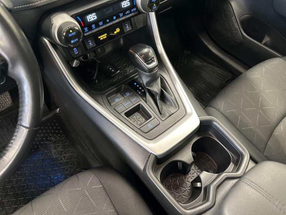 TOYOTA RAV4 2021