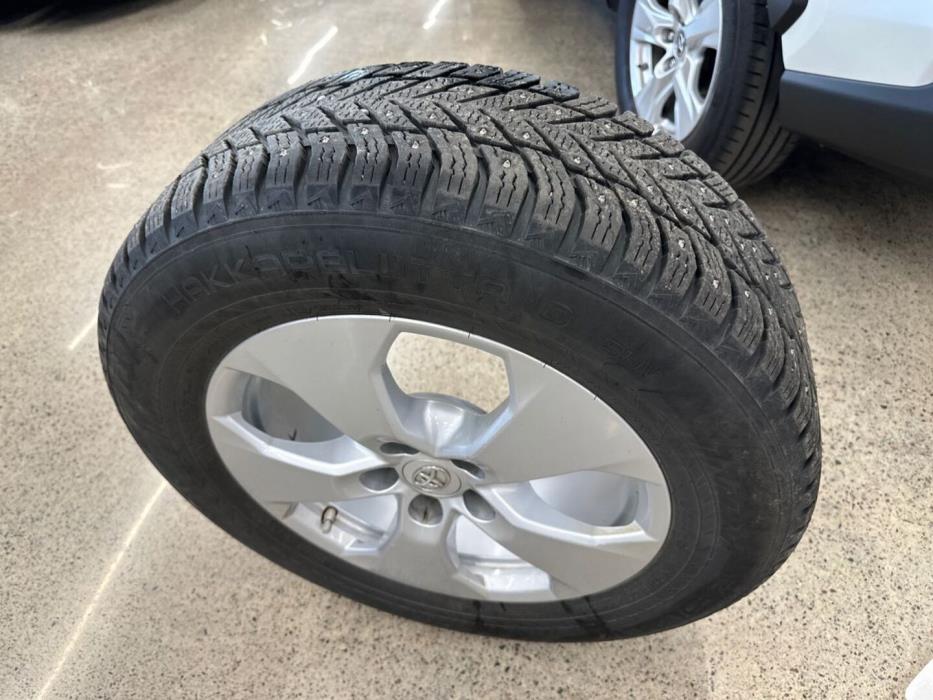 TOYOTA RAV4 2021
