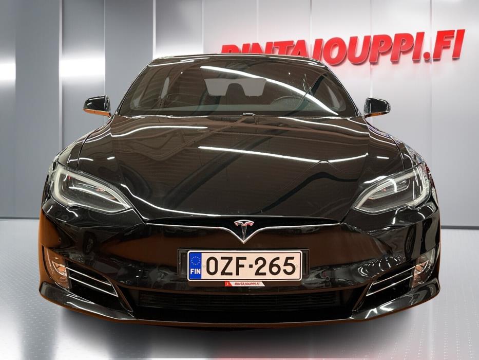 TESLA Model S 2018