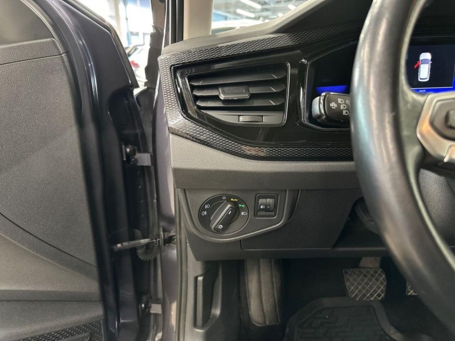 VOLKSWAGEN Polo 2022