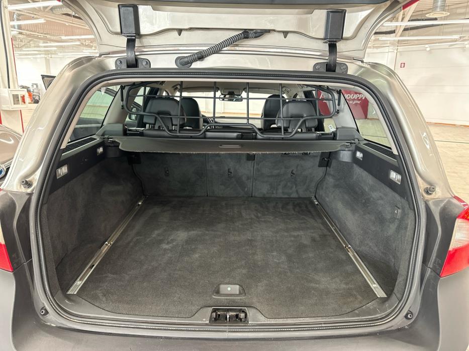 VOLVO XC70 2010