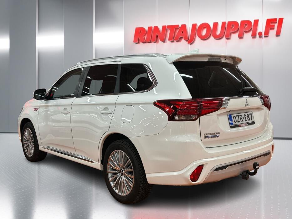 MITSUBISHI Outlander PHEV 2020
