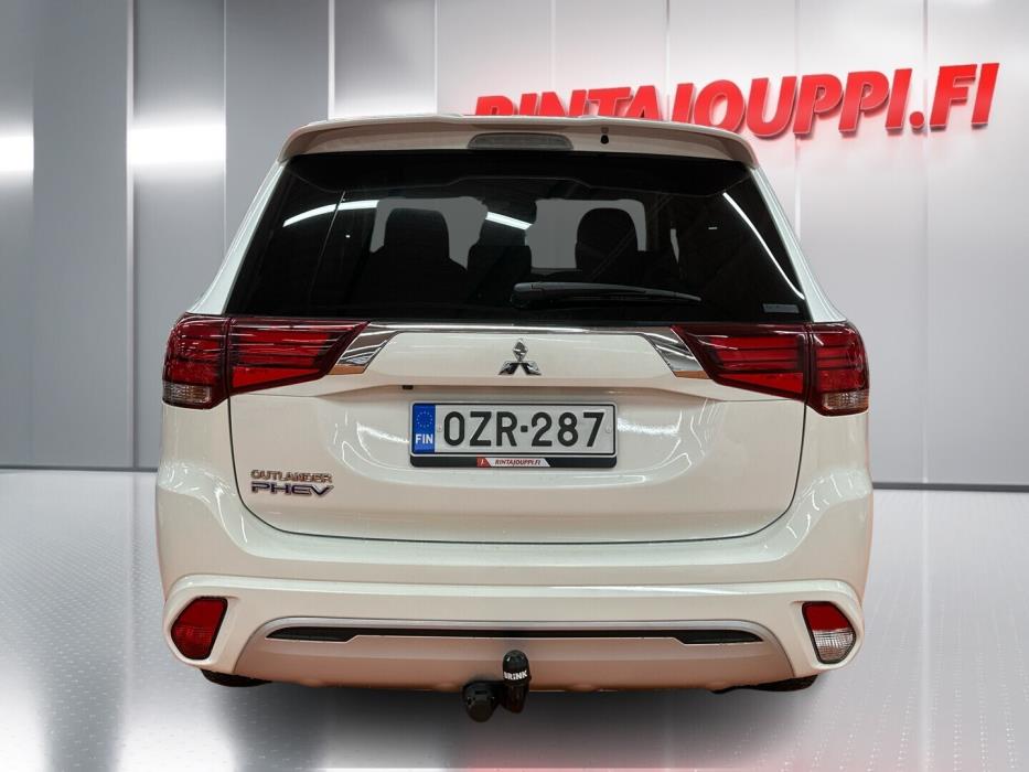 MITSUBISHI Outlander PHEV 2020