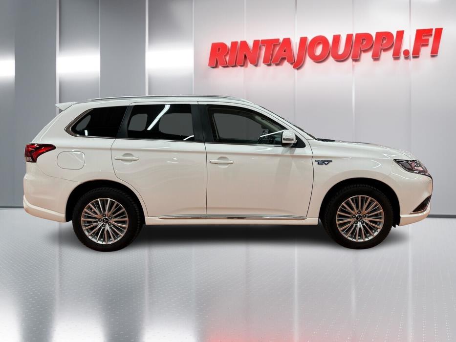 MITSUBISHI Outlander PHEV 2020