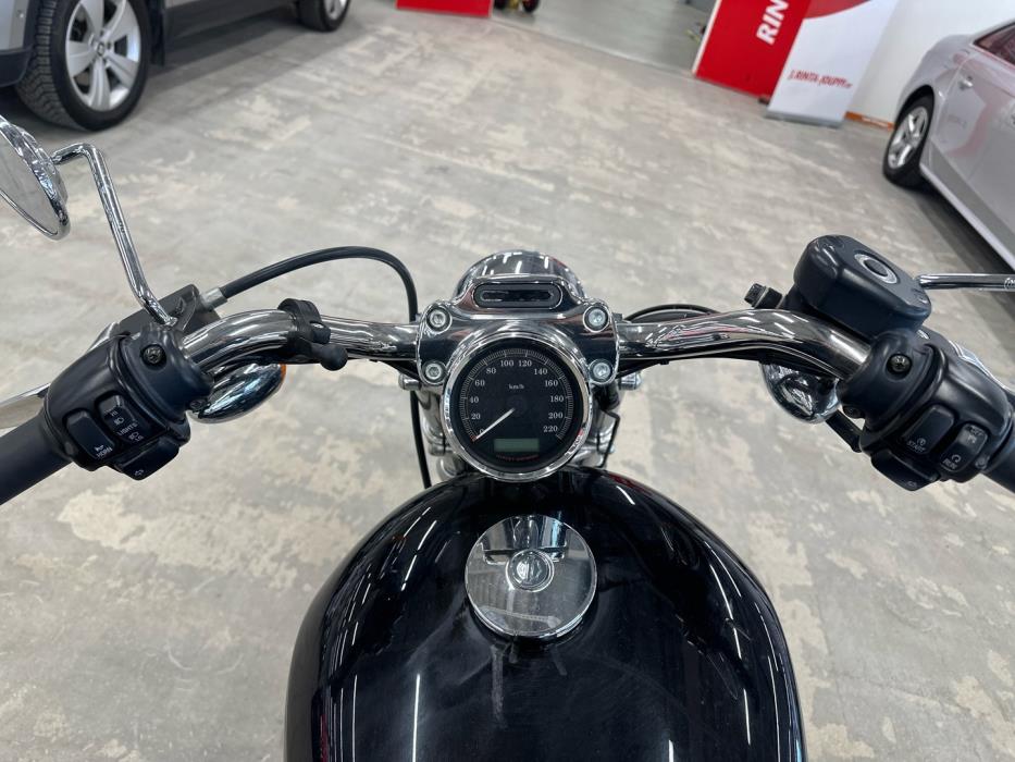 HARLEY-DAVIDSON SPORTSTER 2010