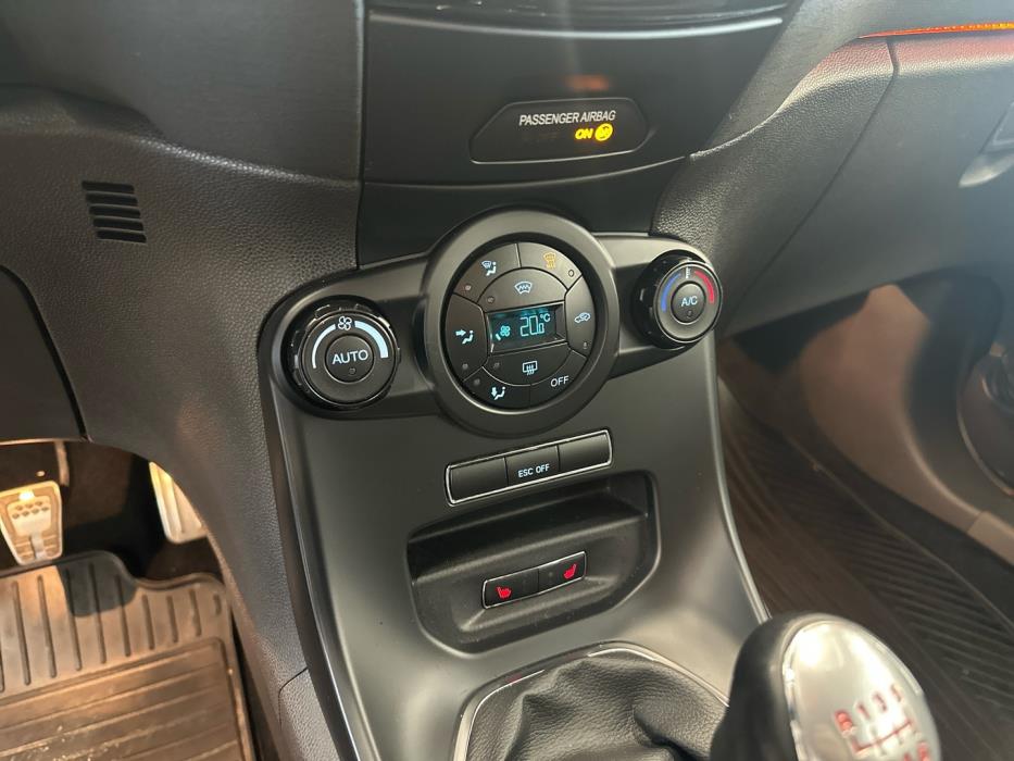 FORD Fiesta 2017