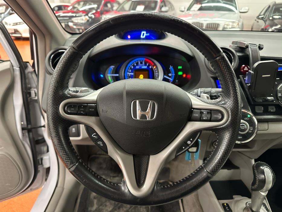 HONDA Insight 2011