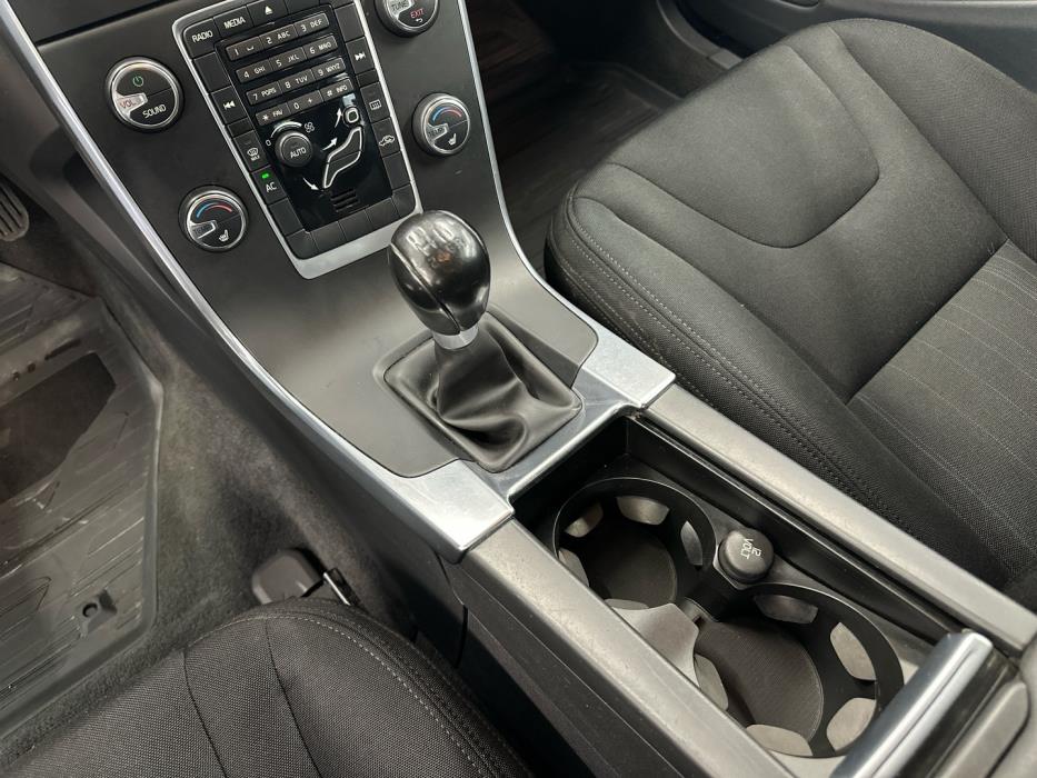 VOLVO S60 2011