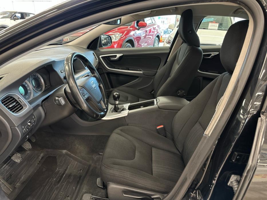 VOLVO S60 2011