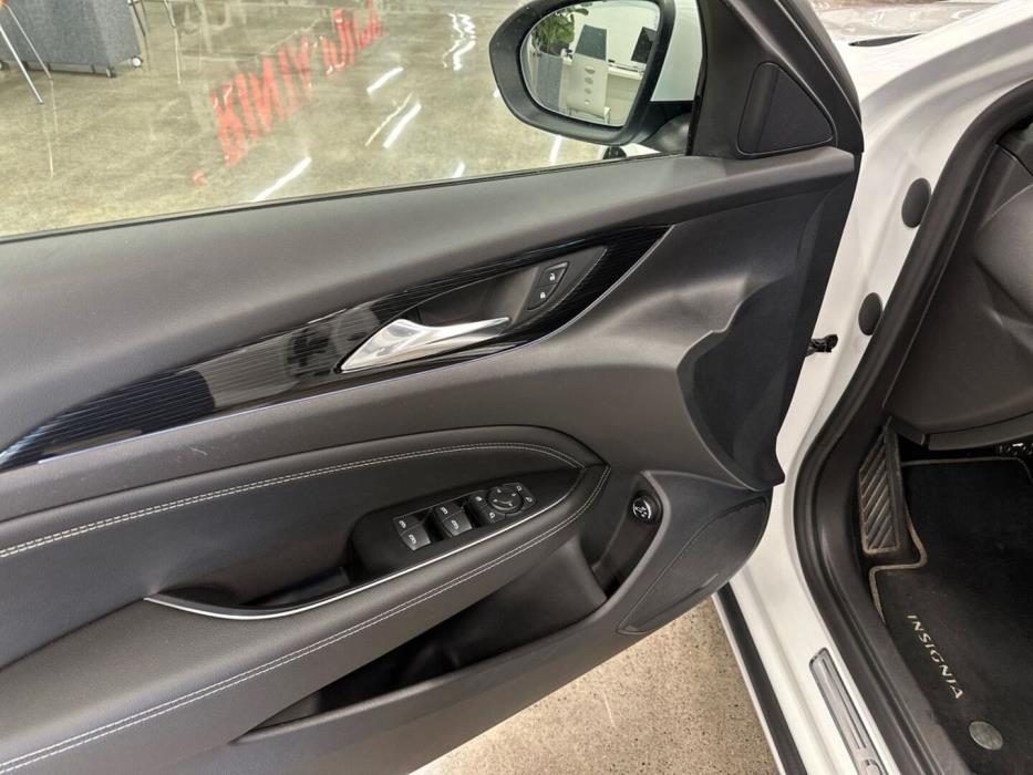 OPEL Insignia 2017