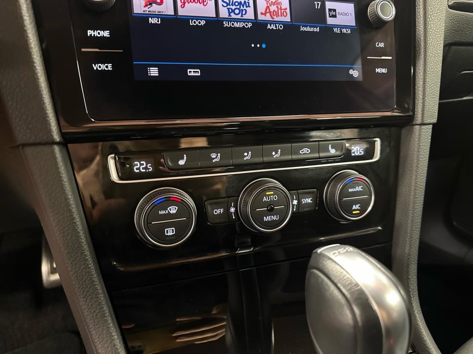 VOLKSWAGEN Golf 2017