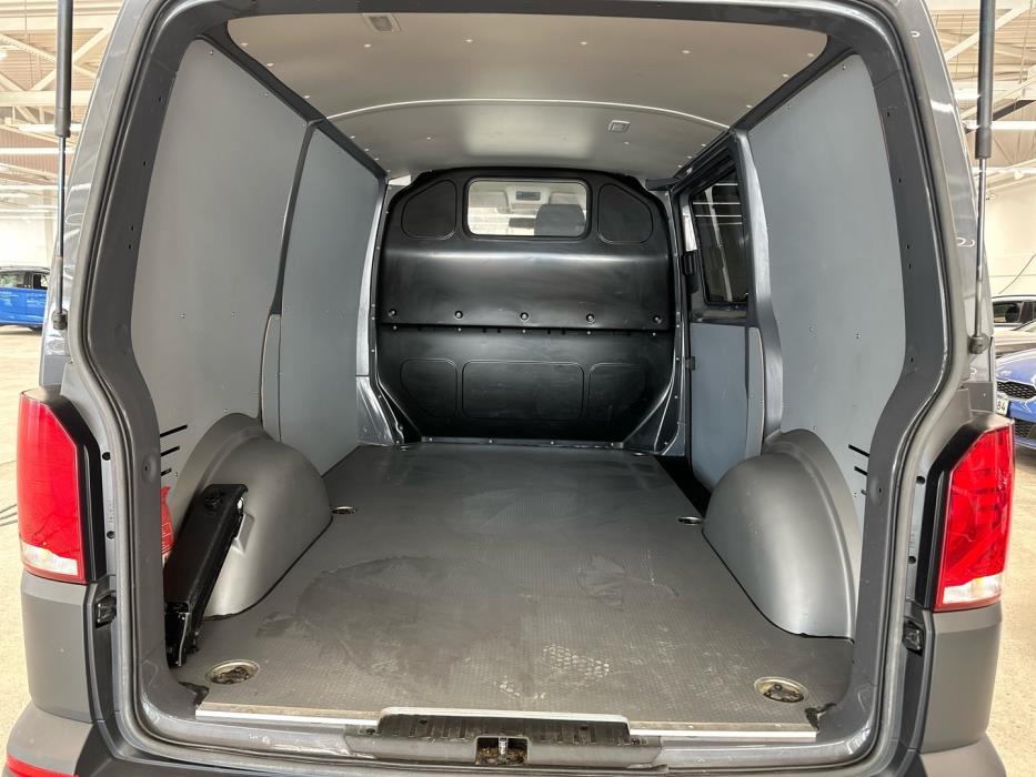 VOLKSWAGEN Transporter 2021