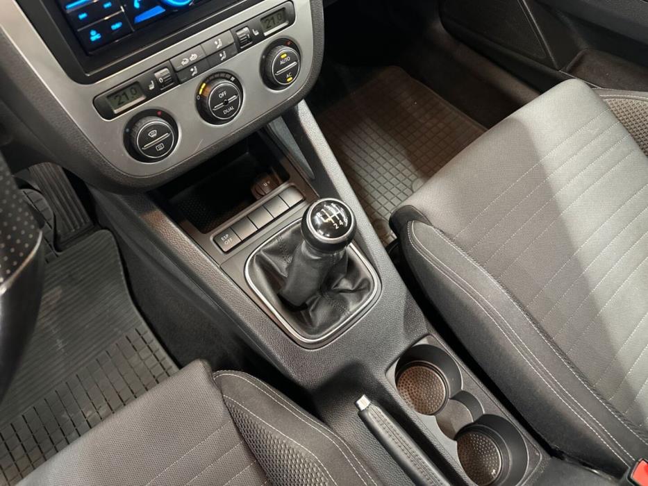 VOLKSWAGEN Scirocco 2009