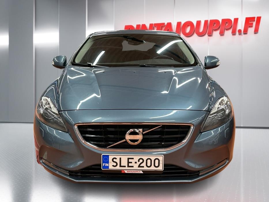VOLVO V40 2014