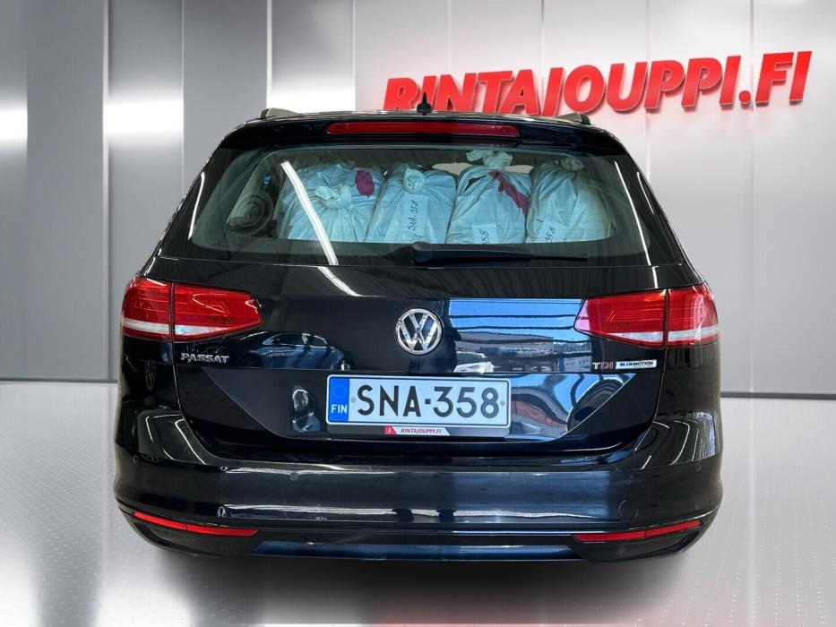 VOLKSWAGEN Passat 2016
