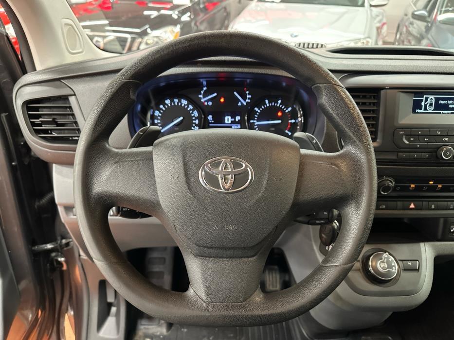TOYOTA Proace 2020