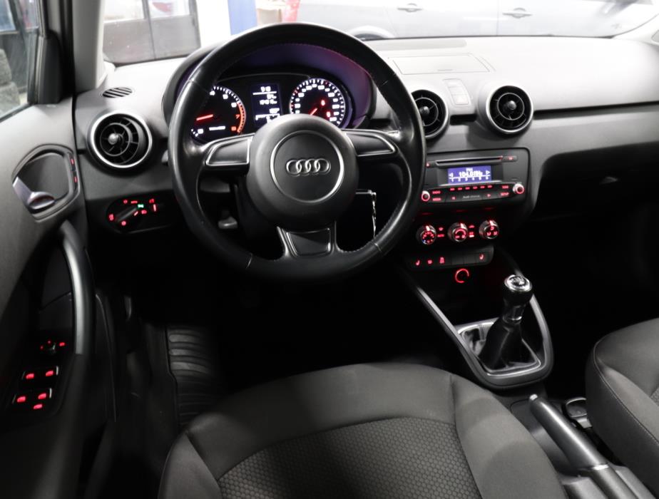AUDI A1 2016