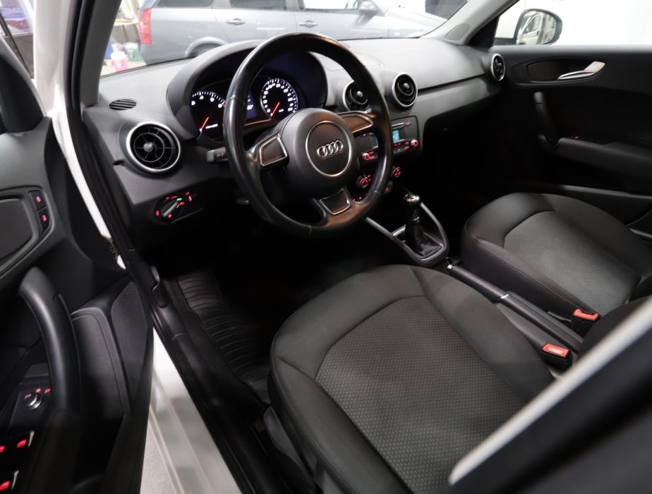 AUDI A1 2016