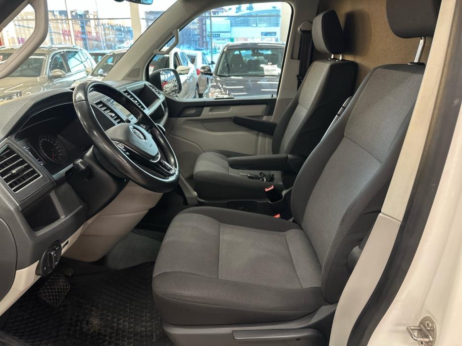 VOLKSWAGEN Transporter 2017