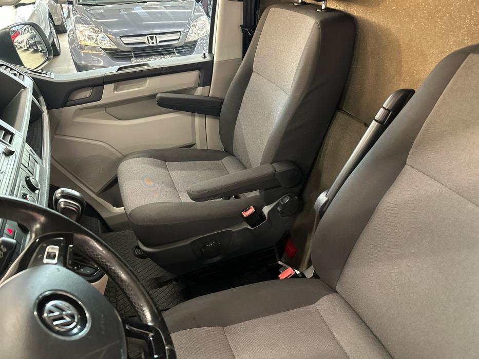 VOLKSWAGEN Transporter 2017