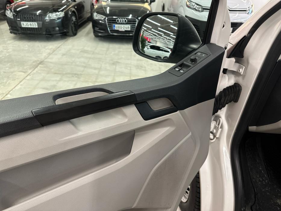 VOLKSWAGEN Transporter 2017