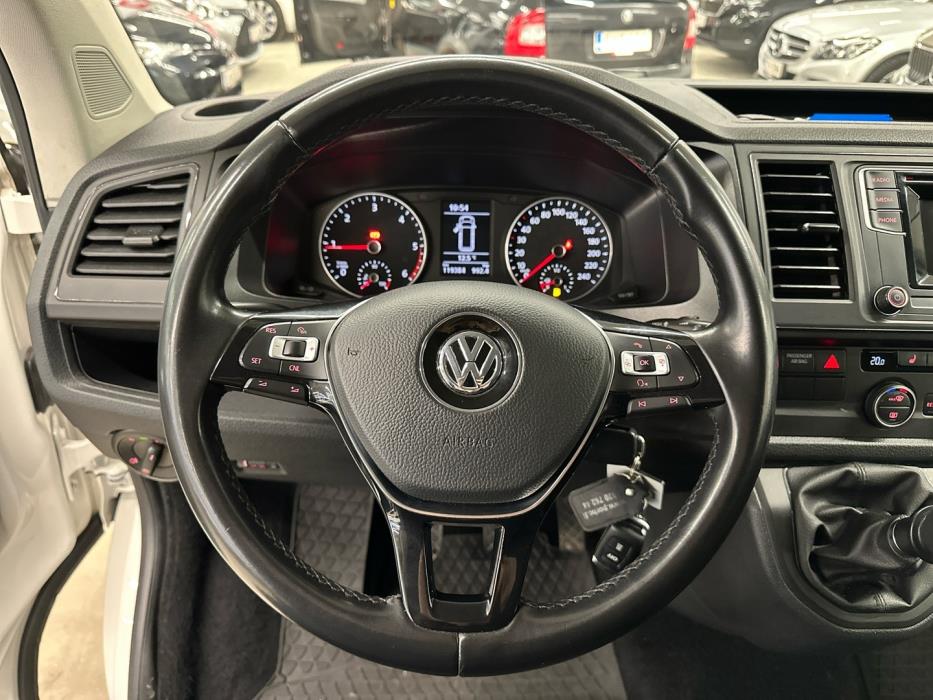 VOLKSWAGEN Caravelle 2019
