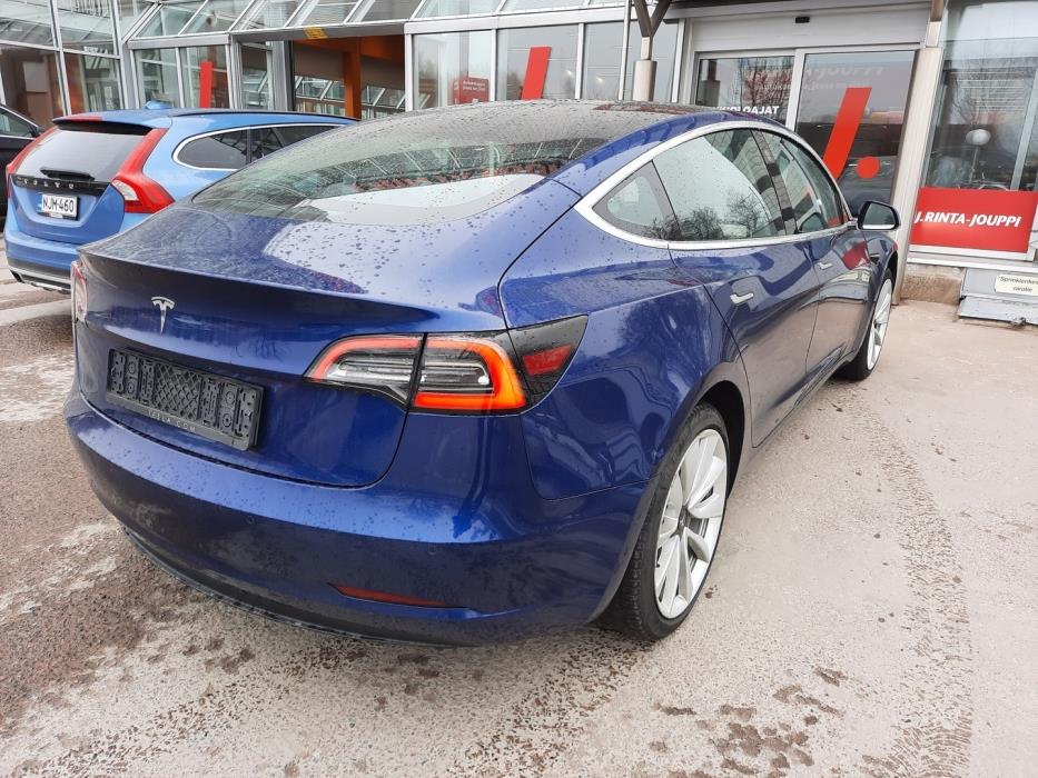 TESLA Model 3 2019