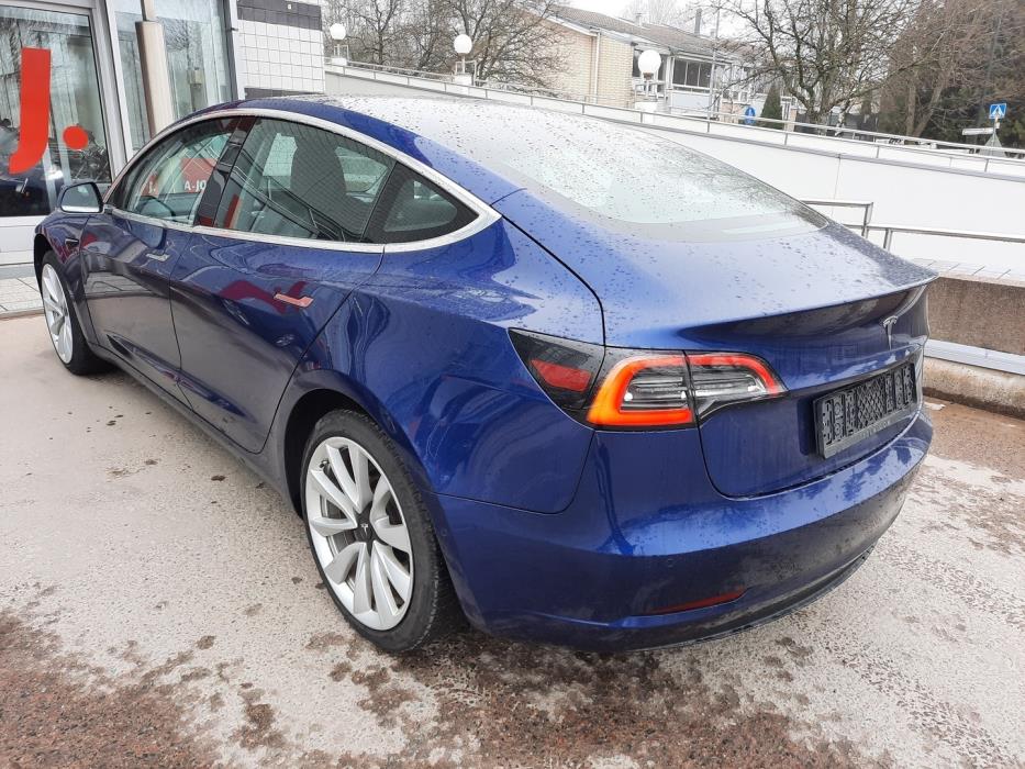 TESLA Model 3 2019