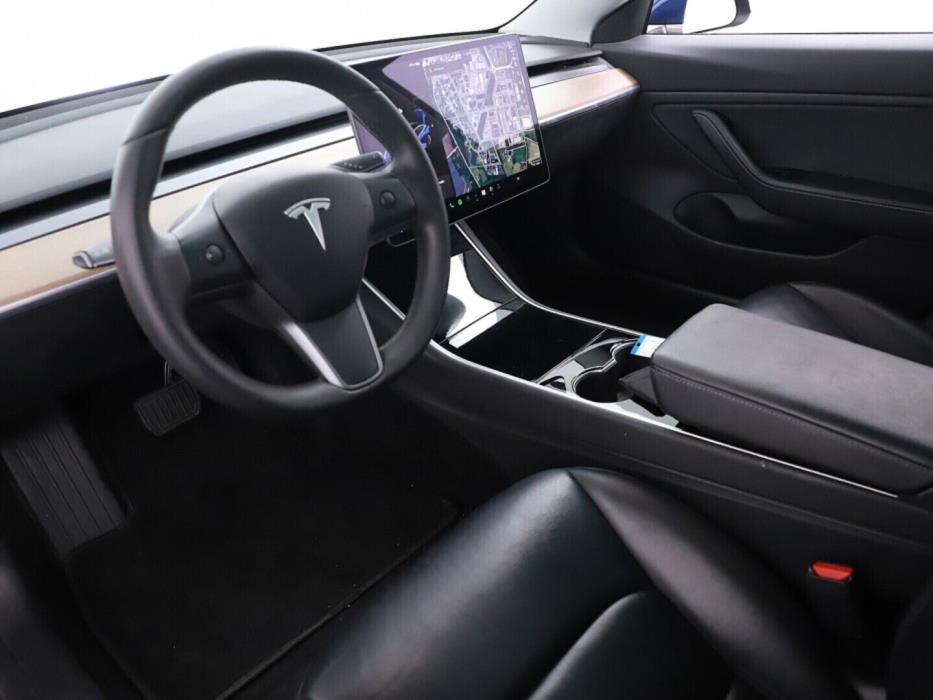 TESLA Model 3 2019