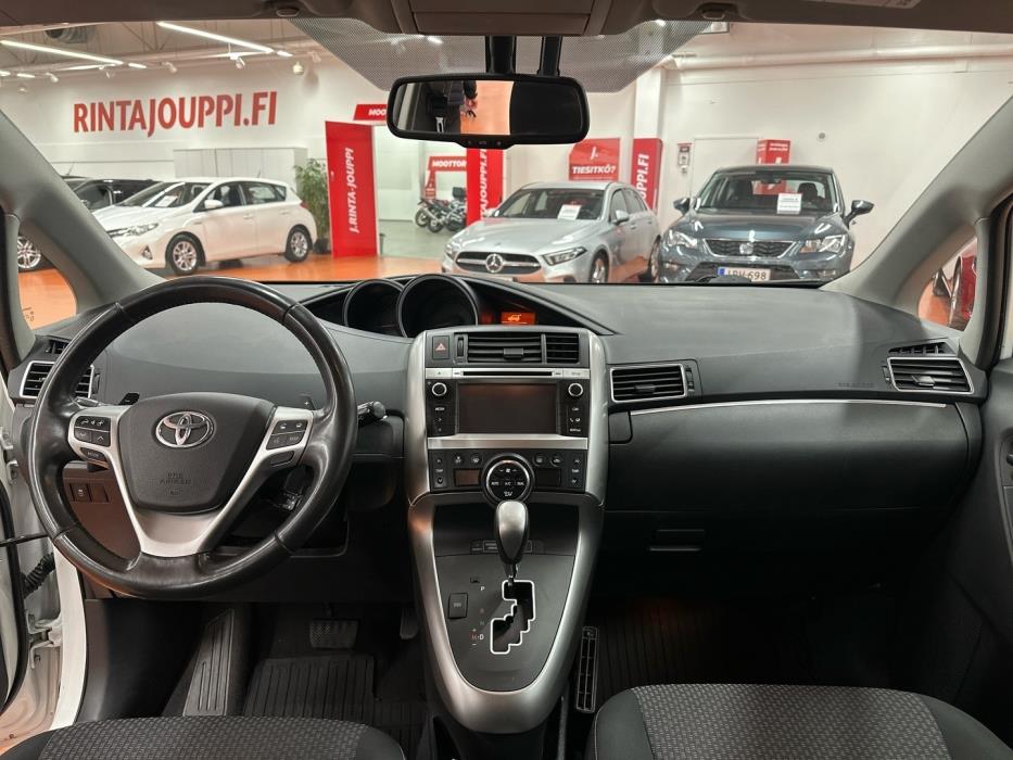 TOYOTA Verso 2014