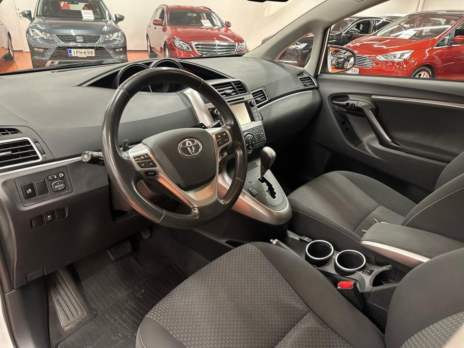 TOYOTA Verso 2014