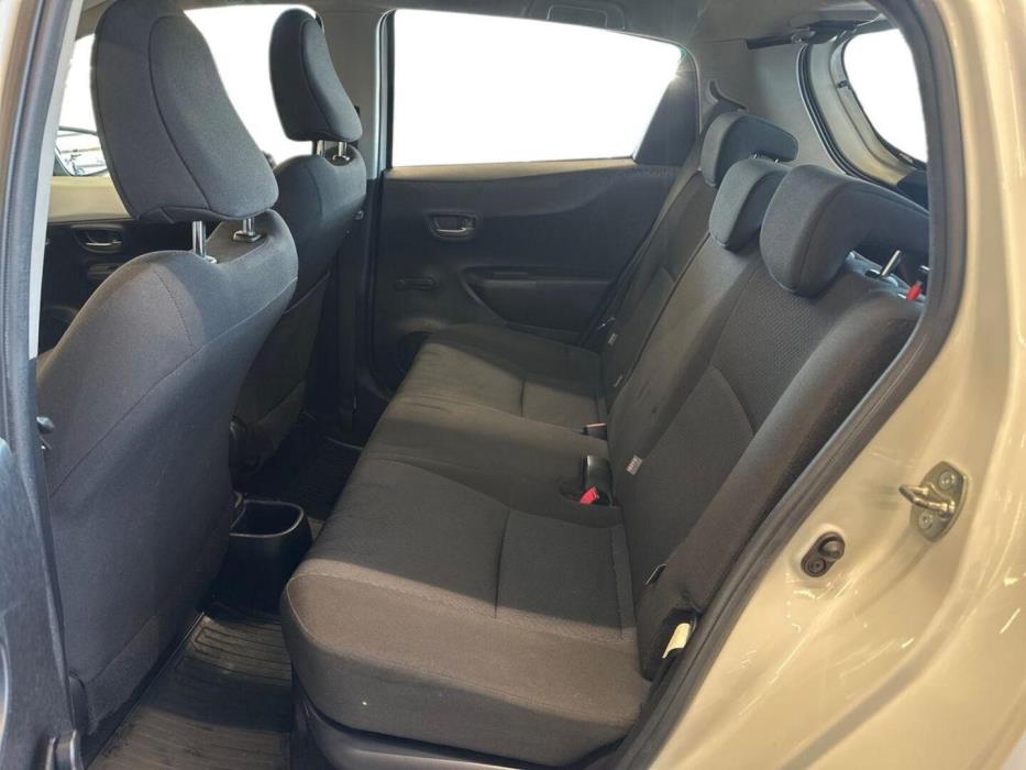 TOYOTA Yaris 2014