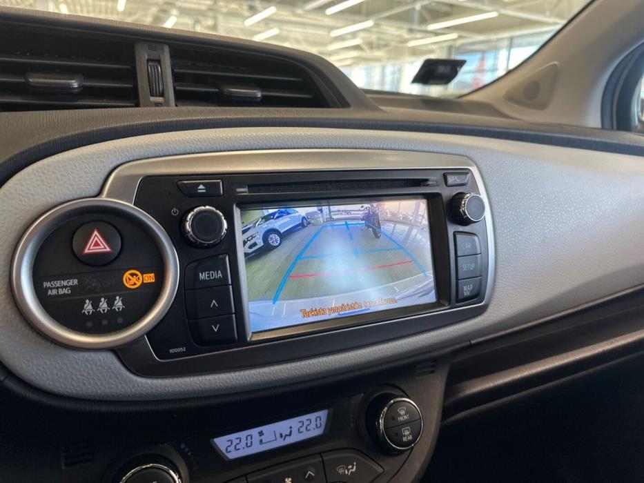 TOYOTA Yaris 2014