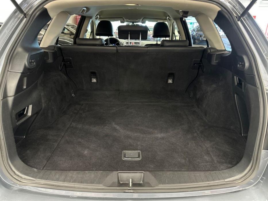SUBARU Outback 2016