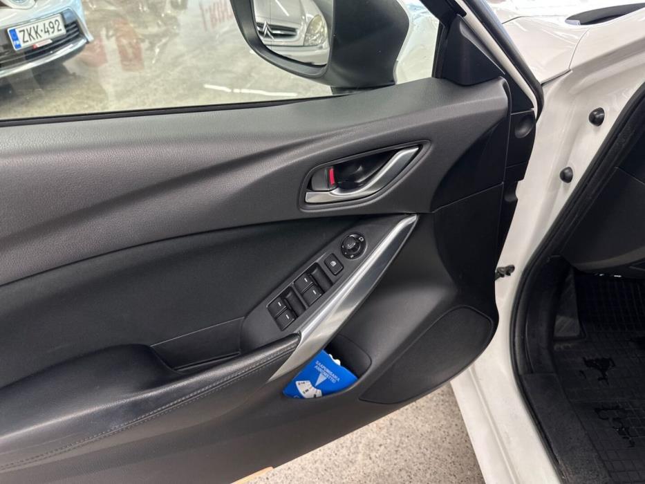 MAZDA Mazda6 2015