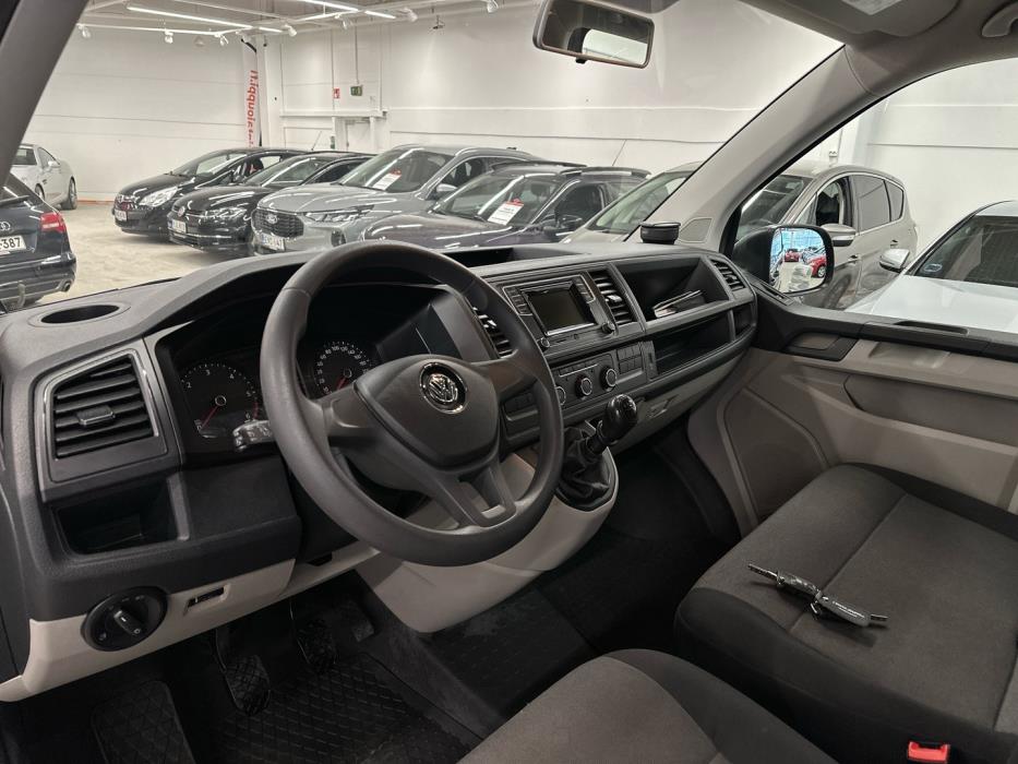 VOLKSWAGEN Transporter 2017