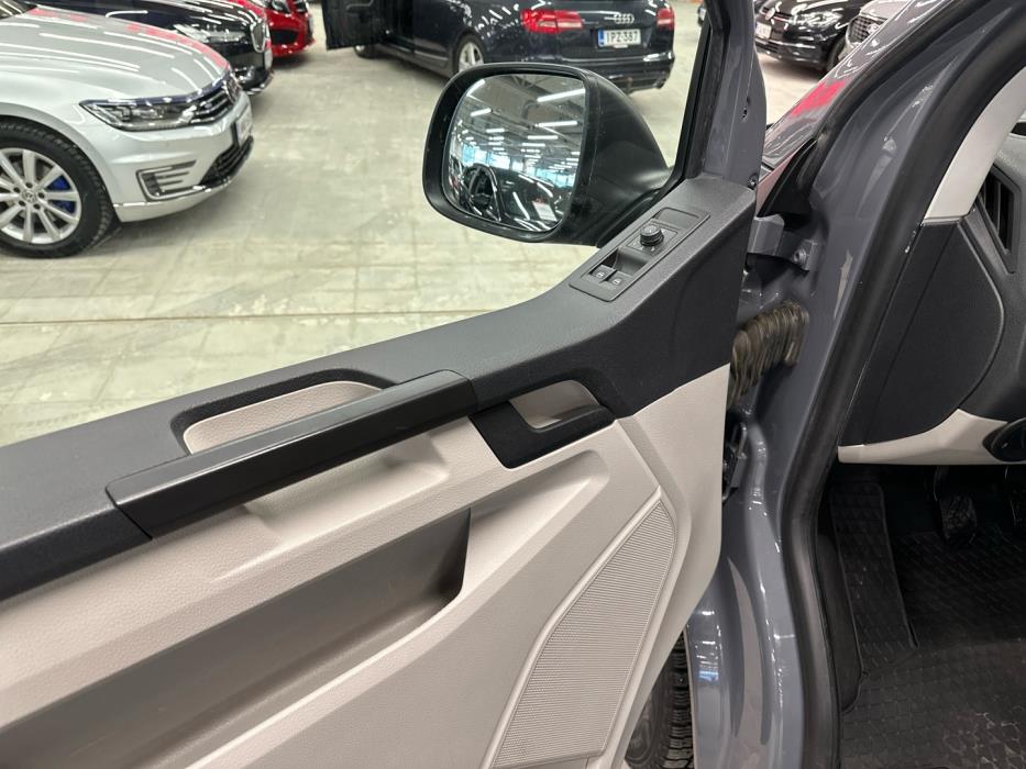 VOLKSWAGEN Transporter 2017