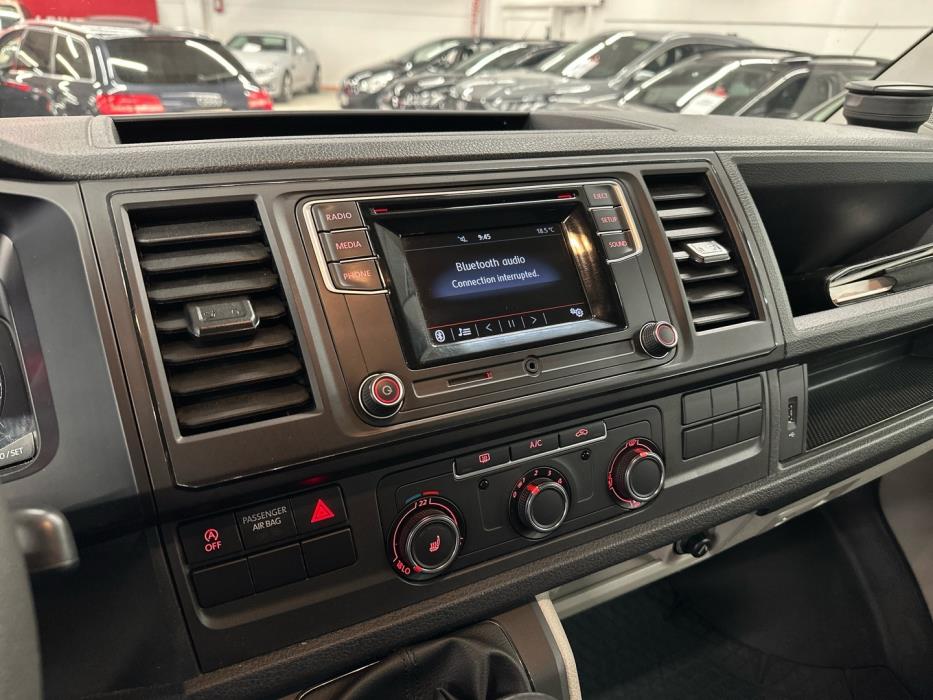 VOLKSWAGEN Transporter 2017