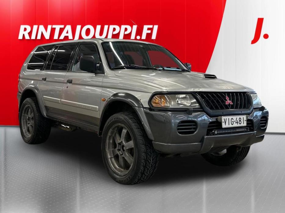 MITSUBISHI Pajero 2000