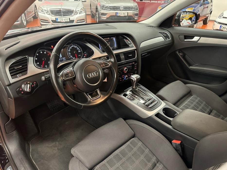 AUDI A4 2012