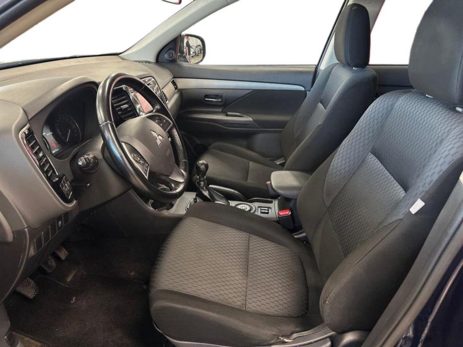 MITSUBISHI Outlander 2013